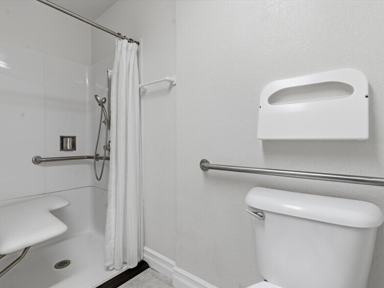 More Photos Of 2225 Green Vista Blvd, Sparks Office For Sale