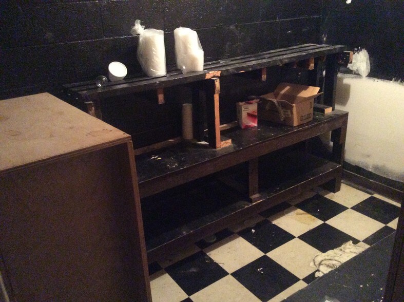 More Photos Of 5636 US Route 60, Huntington Unknown For Lease