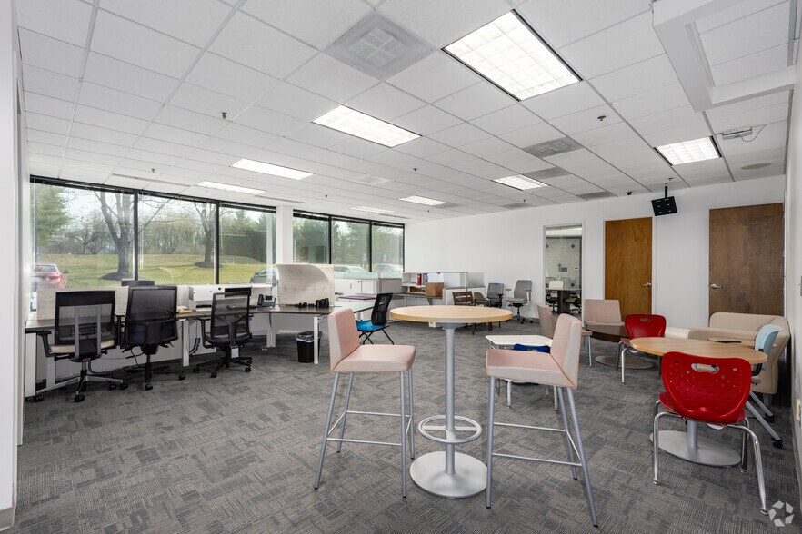 More Photos Of 6304 Woodside Ct, Columbia Coworking Space