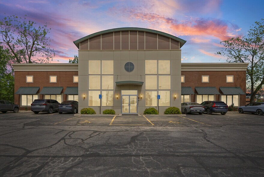 More Photos Of 32875 Solon Rd, Solon Medical For Lease