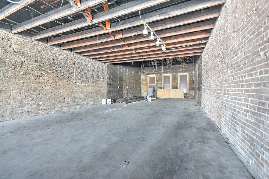 More Photos Of 531 State St, Bristol Storefront Retail Office For Sale