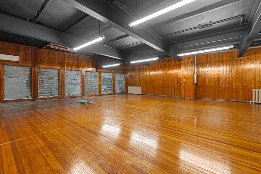 More Photos Of 1637 Acushnet Ave, New Bedford Freestanding For Sale