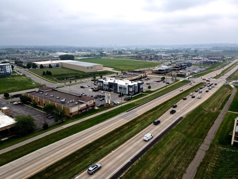 More Photos Of 2711 Commerce Dr NW, Rochester Unknown For Lease