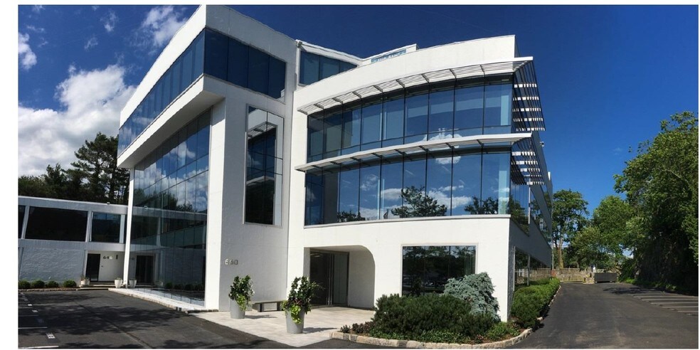 More Photos Of 660 Steamboat Rd, Greenwich Office For Lease