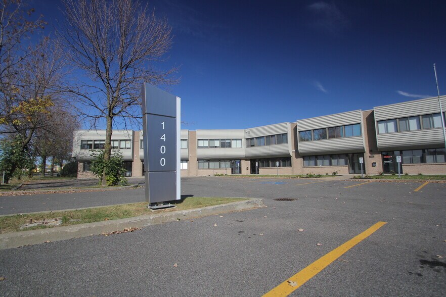 More Photos Of 1400 Rue Marie-Victorin, St-Bruno-de-Montarville Office For Lease