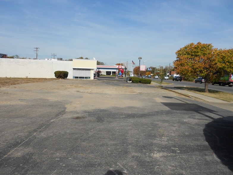 More Photos Of 216 Southland Dr, Lexington Land For Sale