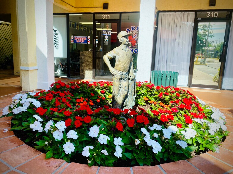 More Photos Of 11575 US Route 1, North Palm Beach Unknown For Lease