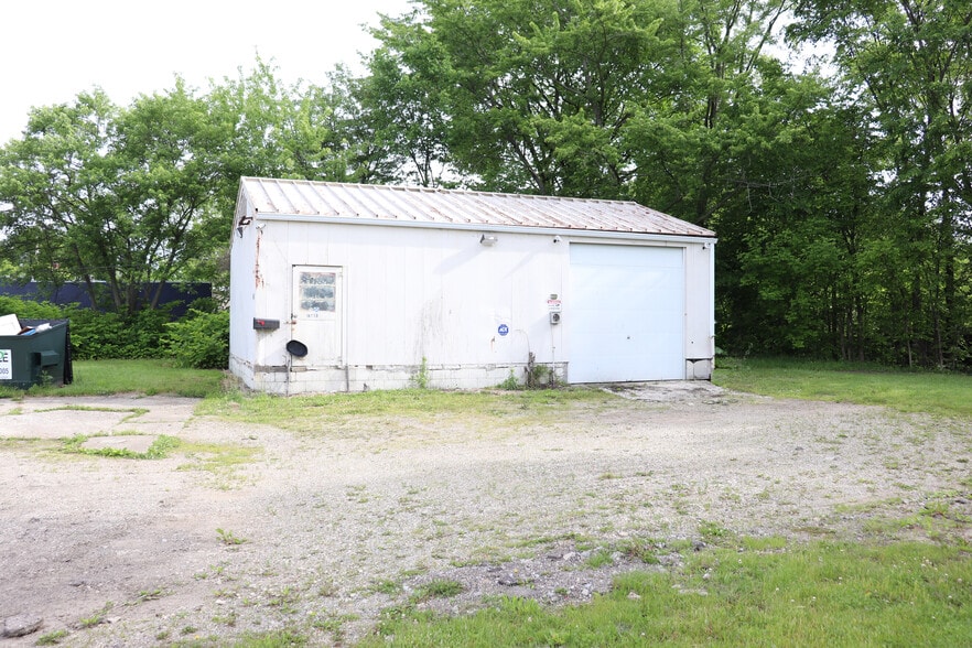 More Photos Of 1475 Massillon Rd, Akron Convenience Store For Sale