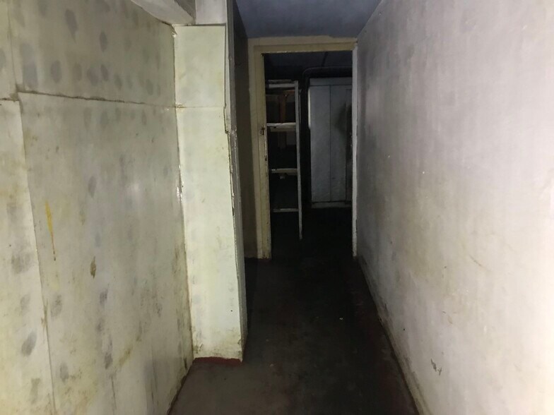 More Photos Of 744 El Camino Real, South San Francisco Restaurant For Lease