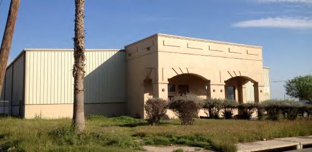 Primary Photo Of 13709 N Unitec Dr, Laredo Warehouse For Lease