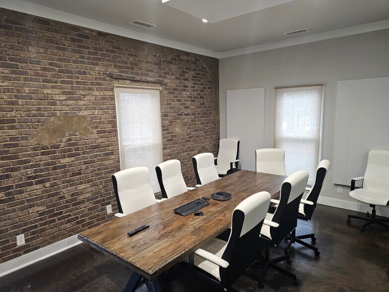 More Photos Of 936 Holcomb Bridge Rd, Roswell Office For Sale