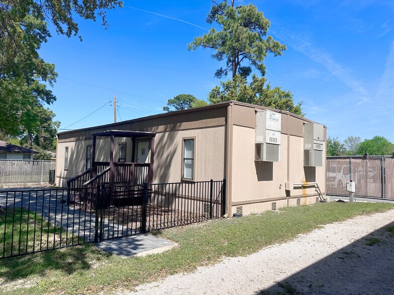 More Photos Of 1515 Witte Rd, Houston Warehouse For Lease