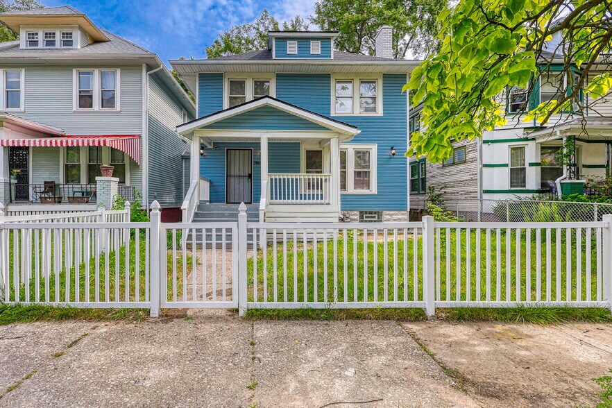 Primary Photo Of 2665 Columbus St, Detroit Apartments For Sale