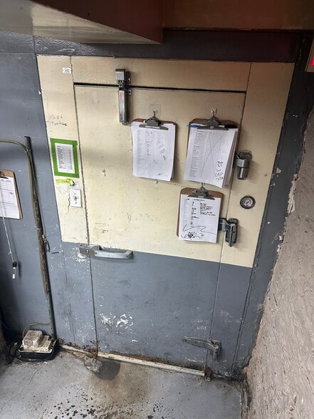 More Photos Of 68 Clinton St, New York Apartments For Lease