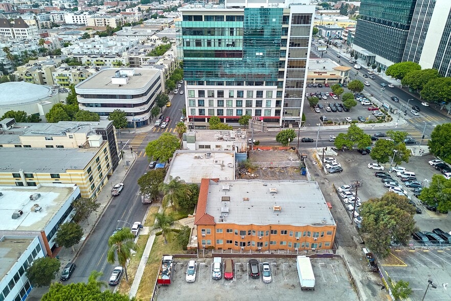 More Photos Of 600 S New Hampshire, Los Angeles Storefront Retail Office For Lease