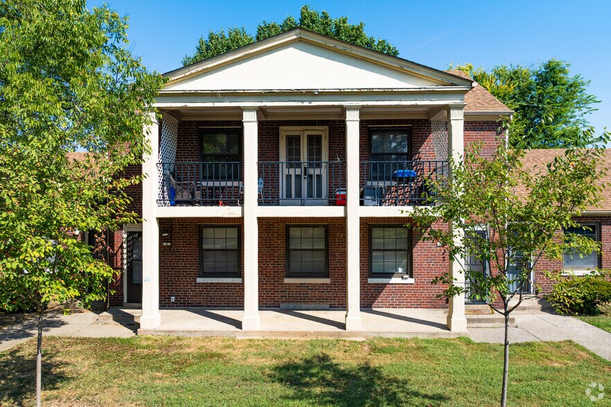 More Photos Of 4 College Ct, Louisville Multifamily For Sale