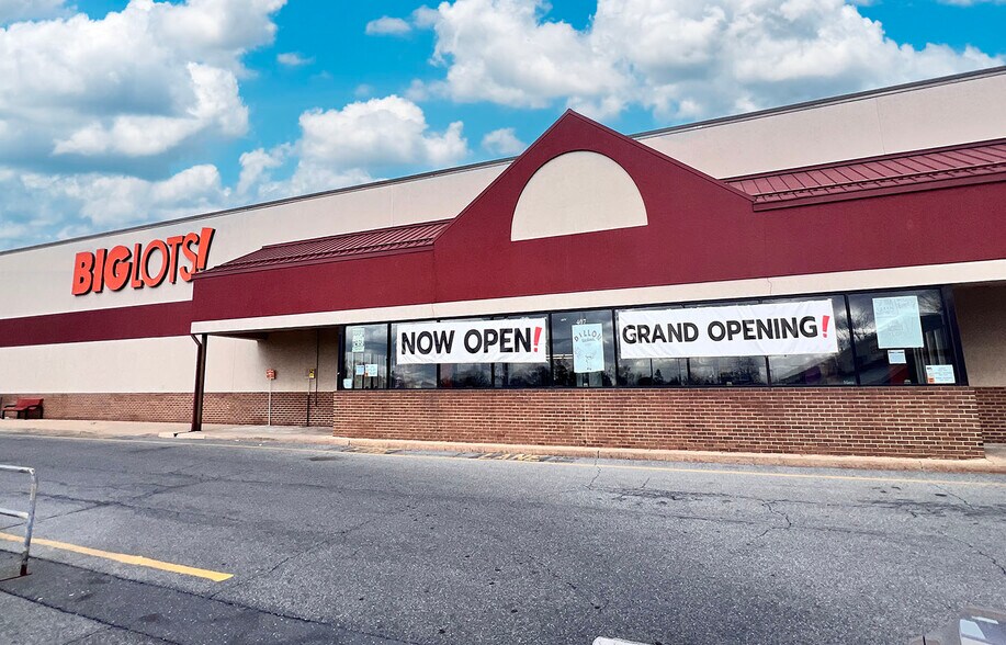 More Photos Of 481 W Penn Ave, Cleona Unknown For Lease