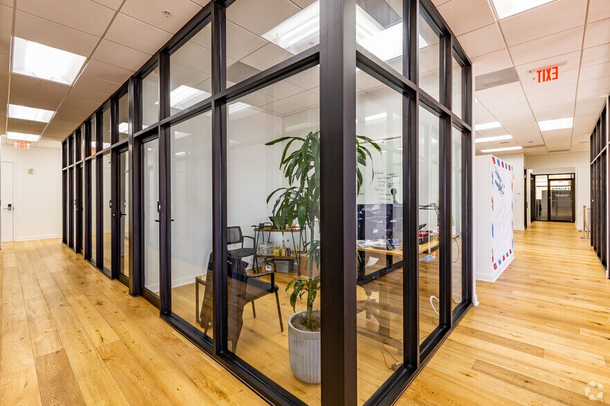 More Photos Of 600 Cleveland St, Clearwater Office For Lease