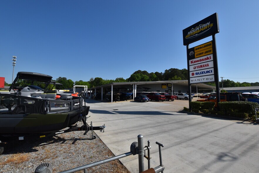 Primary Photo Of 4917 Highway 58, Chattanooga Auto Dealership For Lease