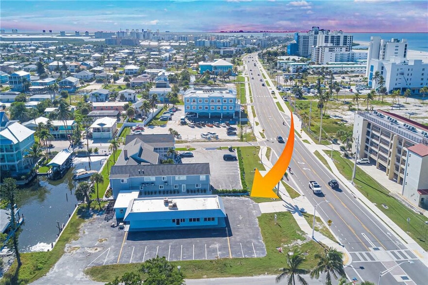 More Photos Of 6101 Estero Blvd, Fort Myers Restaurant For Sale