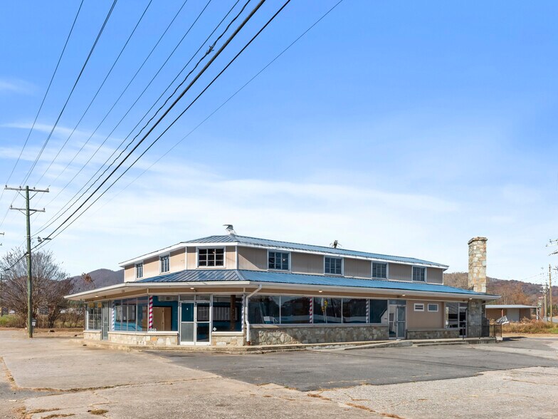 More Photos Of 2050 U.S. 70 Hwy, Marion Restaurant For Sale