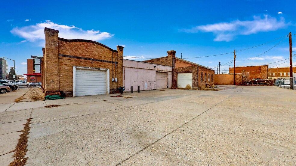 More Photos Of 300 N Lincoln Ave, Loveland General Retail For Sale