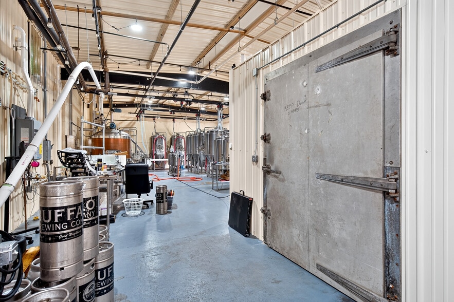 More Photos Of 662 Fillmore Ave, Buffalo Industrial For Sale