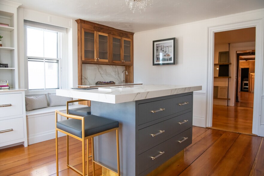 More Photos Of 25 Washington St, Norwell Freestanding For Sale