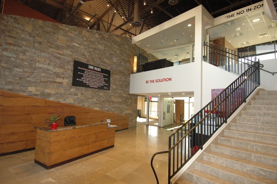 More Photos Of 2450 S Gilbert Rd, Chandler Office For Lease