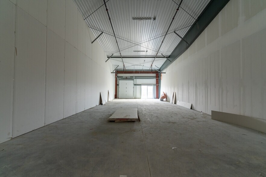 More Photos Of 595 1st St, Hanover Warehouse For Lease