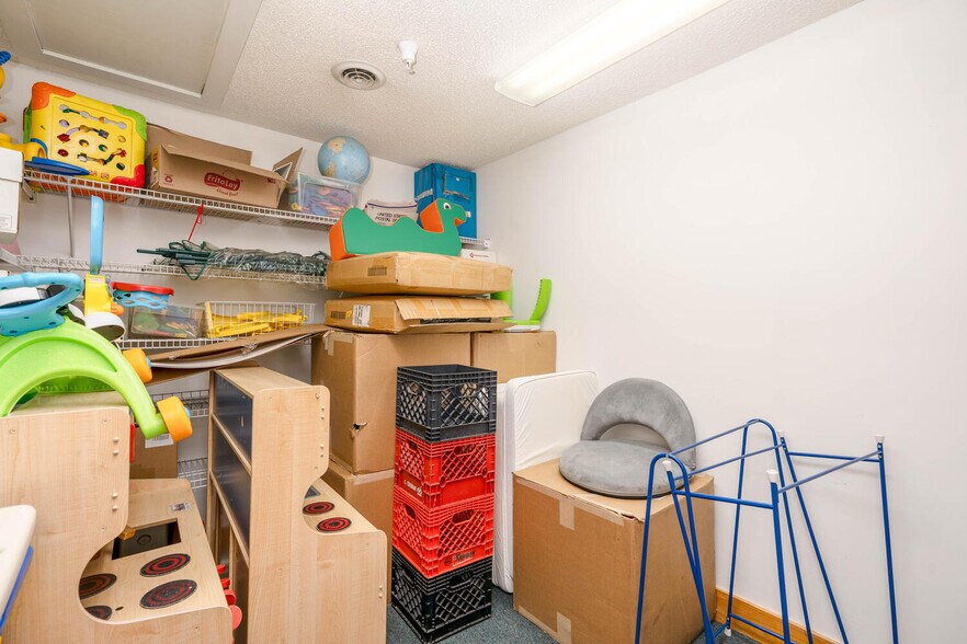 More Photos Of 2081 Mesa Valley Way, Austell Specialty For Sale