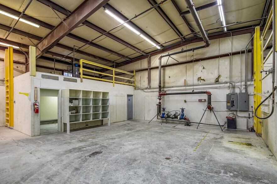 More Photos Of 2445 Salashan Loop, Ferndale Industrial For Lease