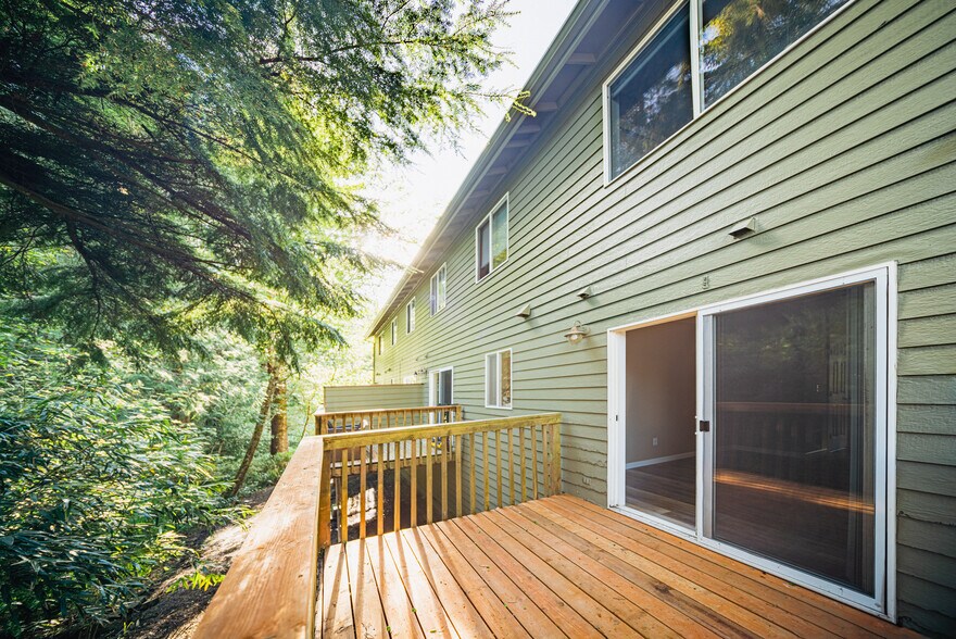 More Photos Of 131 SE Ainslee Ave, Depoe Bay Apartments For Sale