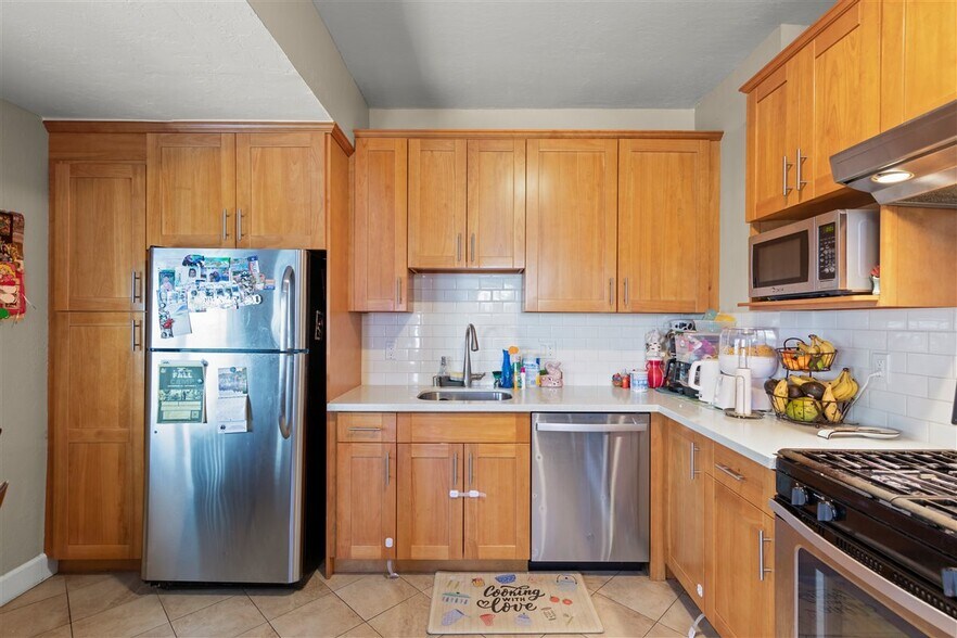 More Photos Of 321 Grand Blvd, San Mateo Multifamily For Sale