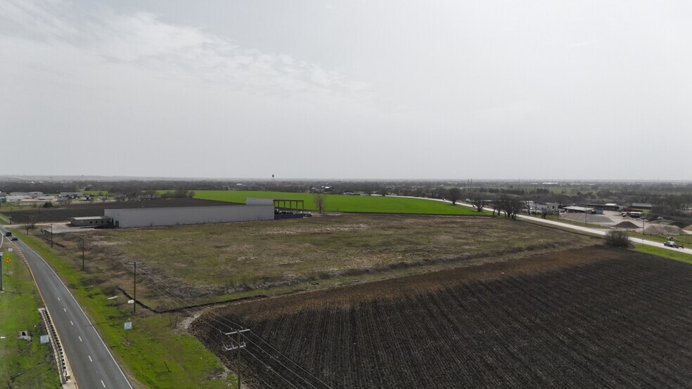 More Photos Of IH-45 Service Road, Palmer Land For Sale