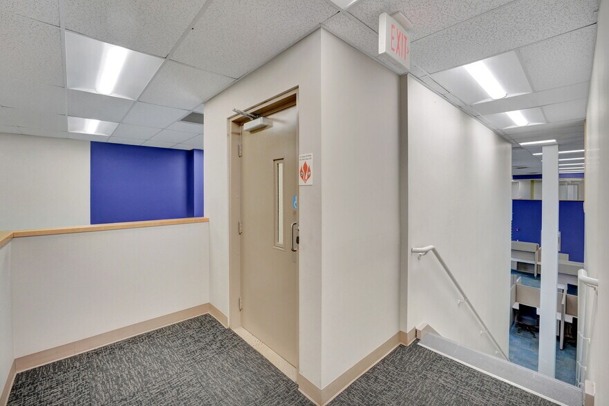 More Photos Of 26 Steele Ave, Arcade Office For Lease