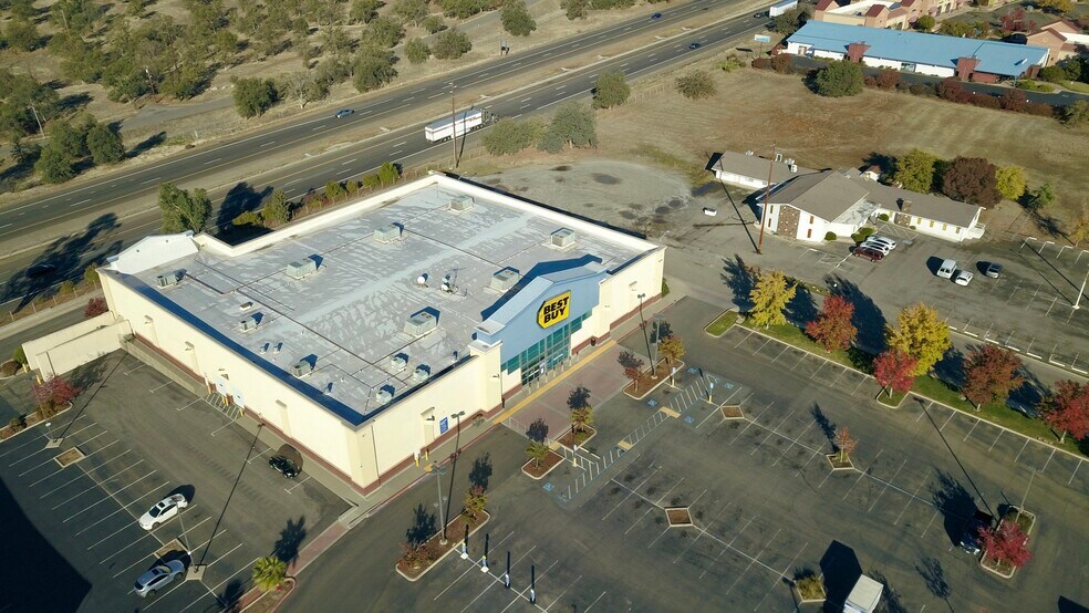 More Photos Of 1010 Hilltop Dr, Redding Freestanding For Sale