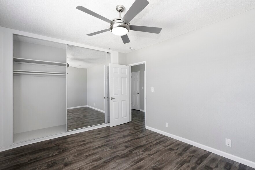 More Photos Of 731 Owen Dr, Huntington Beach Apartments For Sale