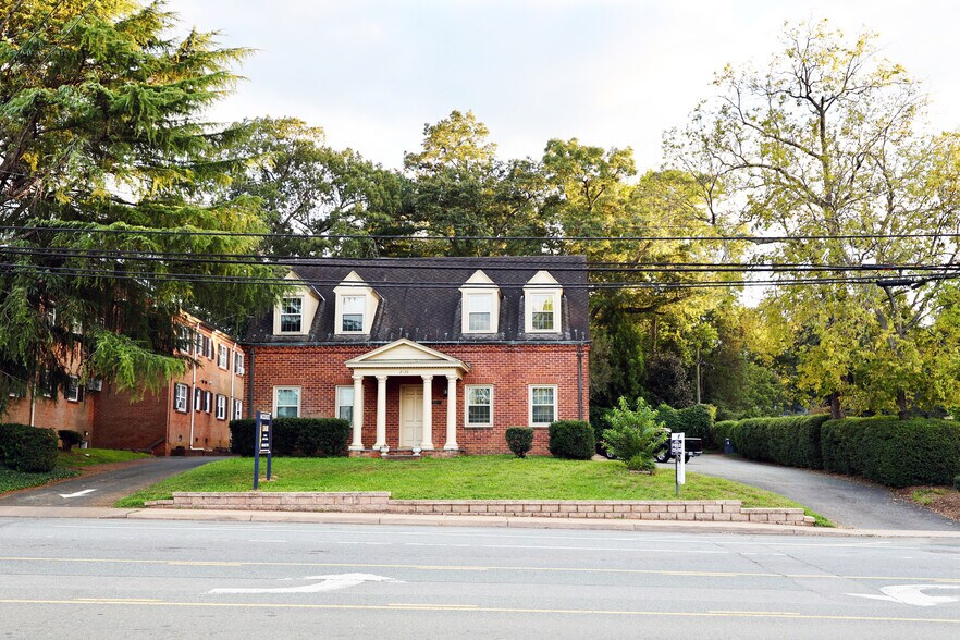 More Photos Of 2120 Ivy Rd, Charlottesville Office For Lease