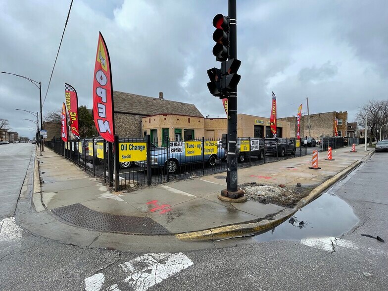 More Photos Of 3800 W Division St, Chicago Auto Salvage Facility For Lease