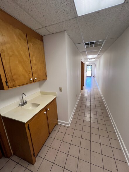 More Photos Of 2516 Two Notch Rd, Columbia Freestanding For Lease