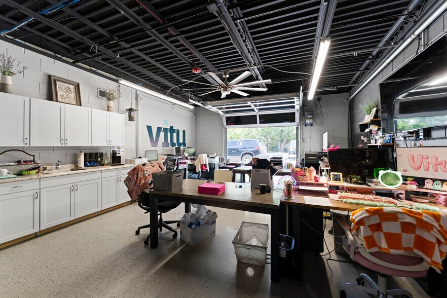 More Photos Of 823 Chadwick St, Indianapolis Storefront Retail Office For Sale