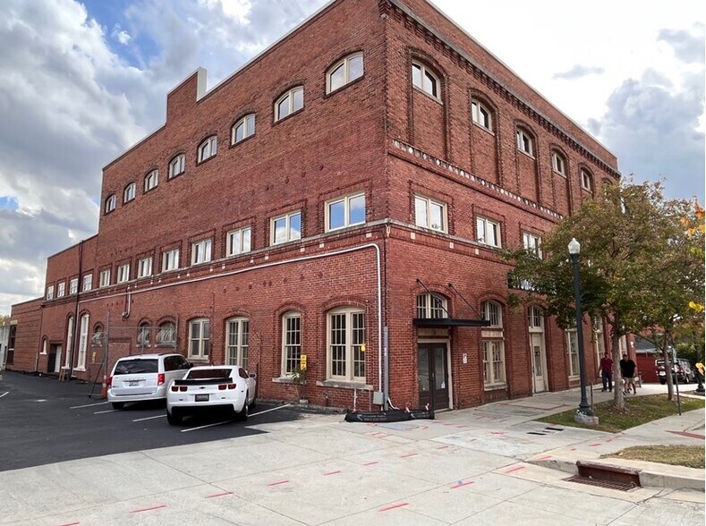More Photos Of 912 Lady St, Columbia Loft Creative Space For Sale