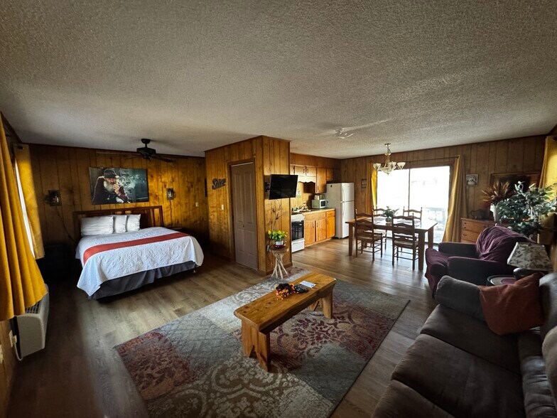 More Photos Of 2878 Soco Rd, Maggie Valley Hotel For Sale