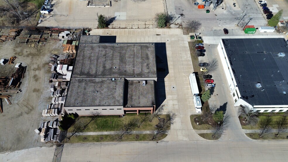 More Photos Of 50625 Design Ln, Shelby Township Warehouse For Lease