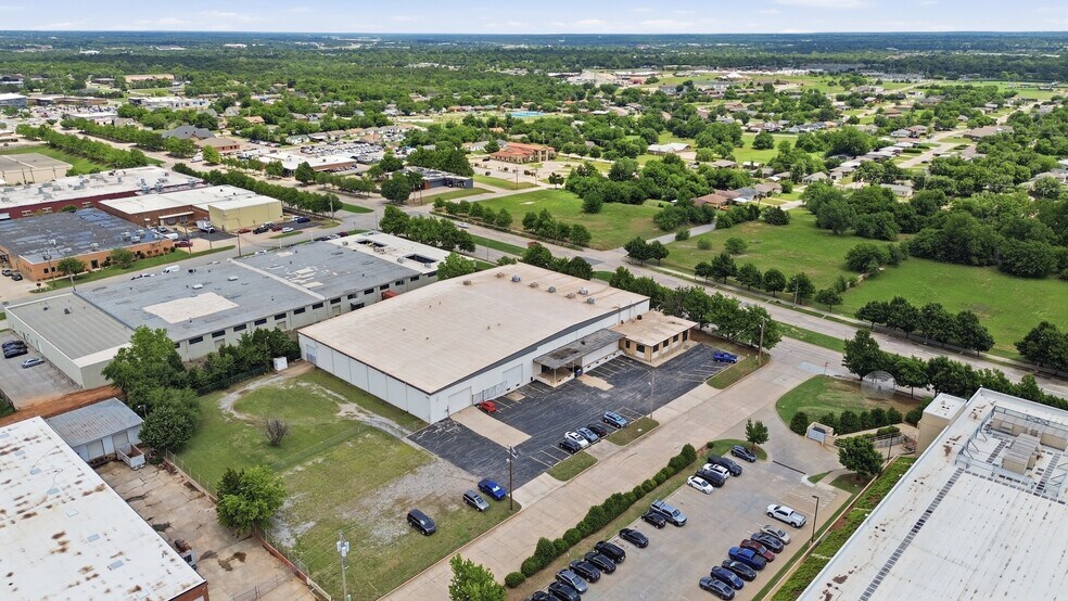 Primary Photo Of 511 NE 31st St, Oklahoma City Warehouse For Lease
