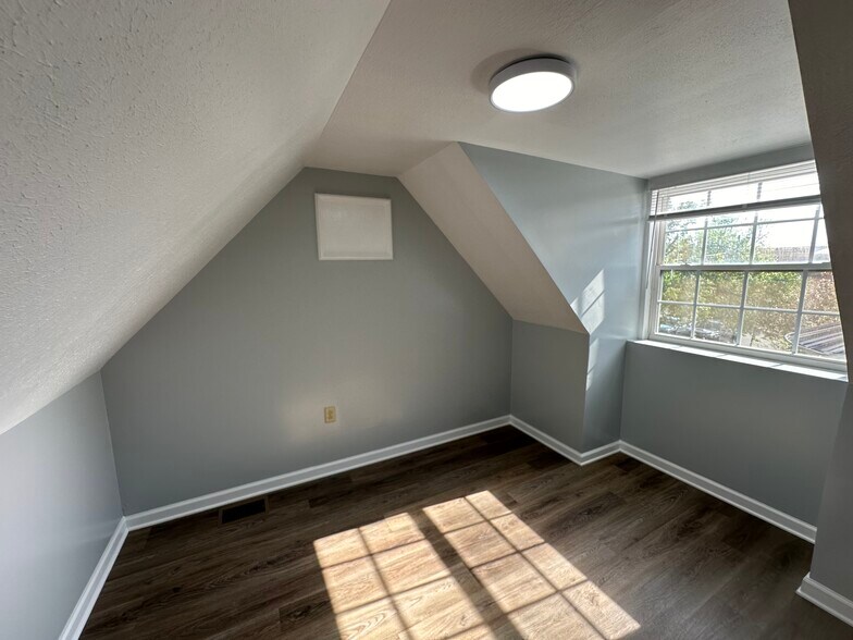 More Photos Of 164 W Wall St, Cookeville Apartments For Sale