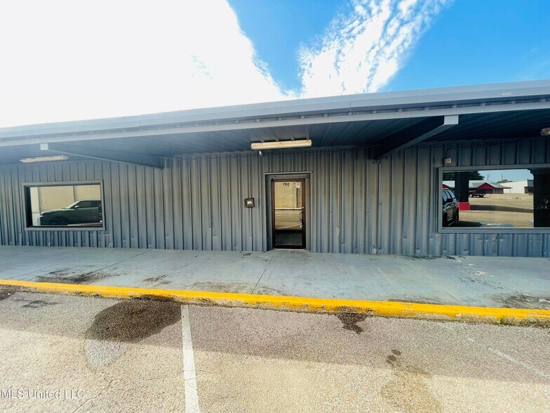 Primary Photo Of 12100 Highway 49, Gulfport Storefront For Lease