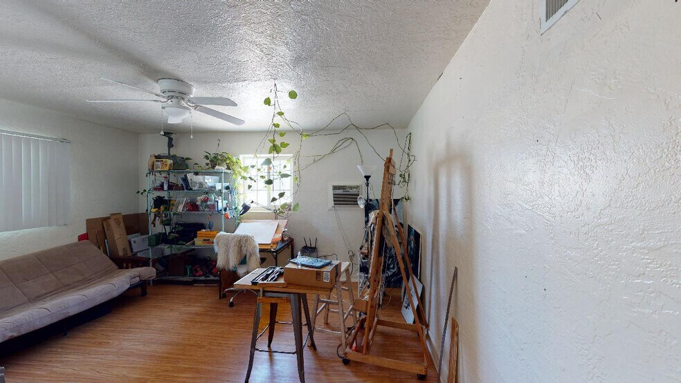 More Photos Of 220 Princeton Dr, Albuquerque Apartments For Sale