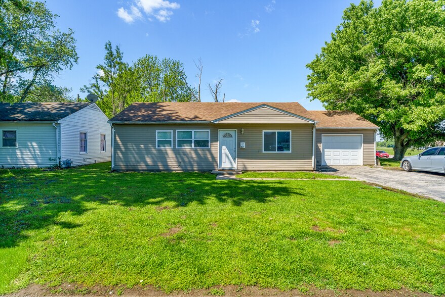 More Photos Of , Cahokia Multifamily For Sale